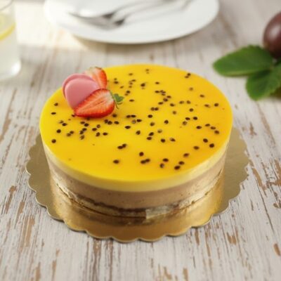 T 58 tort cu ciocolata si fructul pasiunii